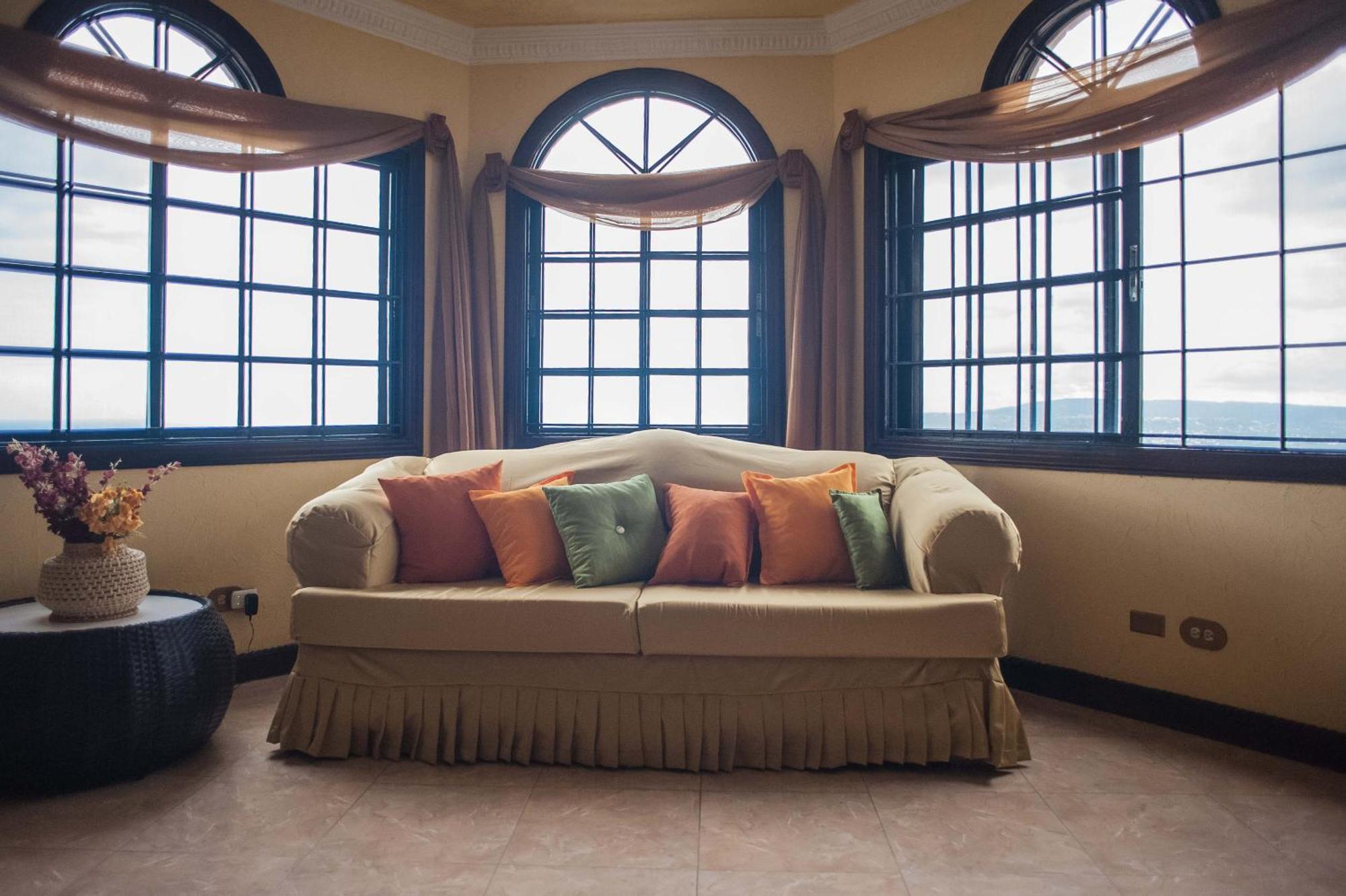 Clarridge View Guesthouse Montego Bay Esterno foto